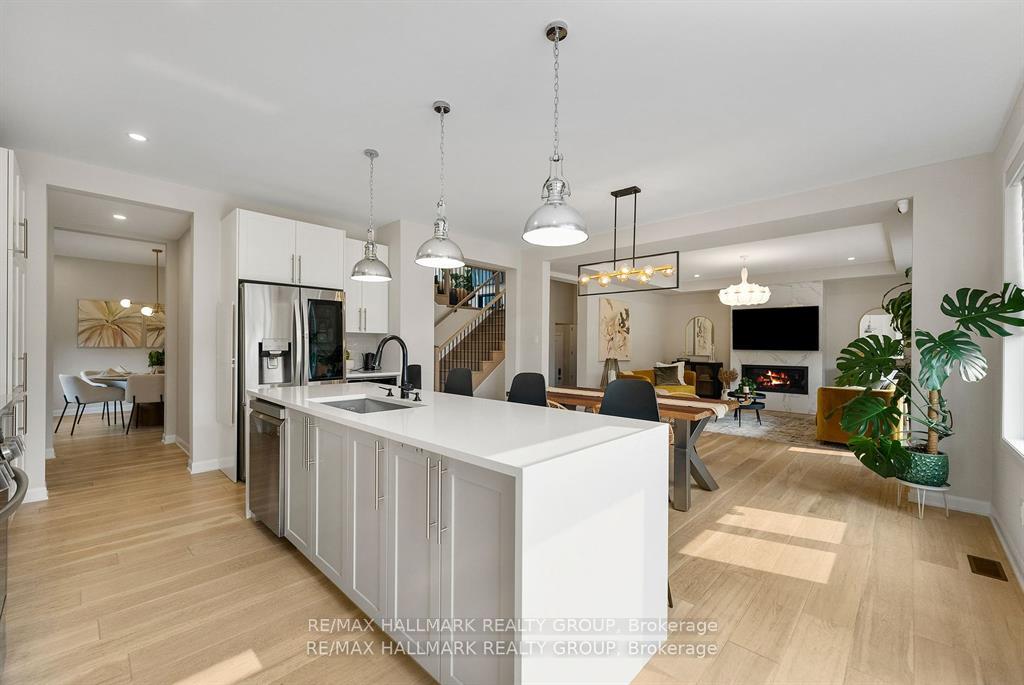 Photo 22 of 350 Cloyne Crescent, Ottawa, Barrhaven - Half Moon Bay — HOMEH