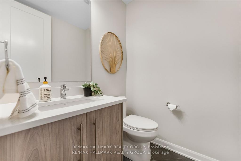 Photo 24 of 350 Cloyne Crescent, Ottawa, Barrhaven - Half Moon Bay — HOMEH