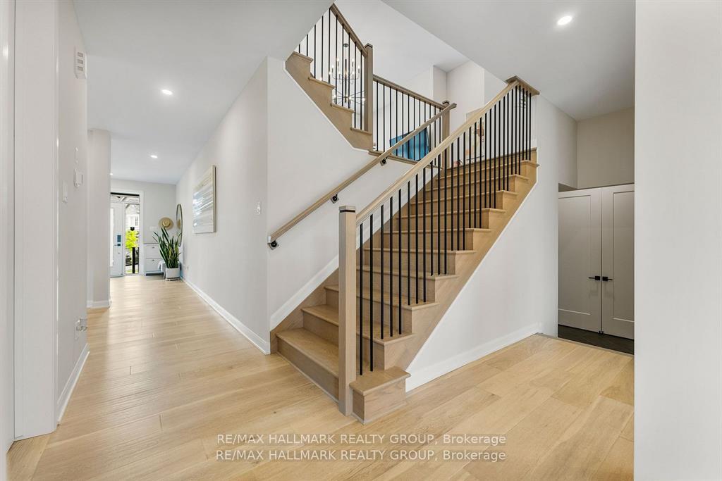 Photo 25 of 350 Cloyne Crescent, Ottawa, Barrhaven - Half Moon Bay — HOMEH