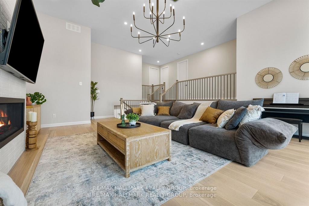 Photo 28 of 350 Cloyne Crescent, Ottawa, Barrhaven - Half Moon Bay — HOMEH