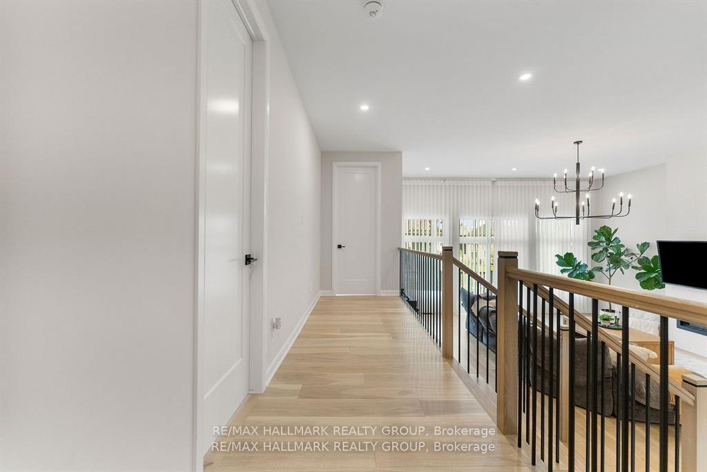 Photo 32 of 350 Cloyne Crescent, Ottawa, Barrhaven - Half Moon Bay — HOMEH