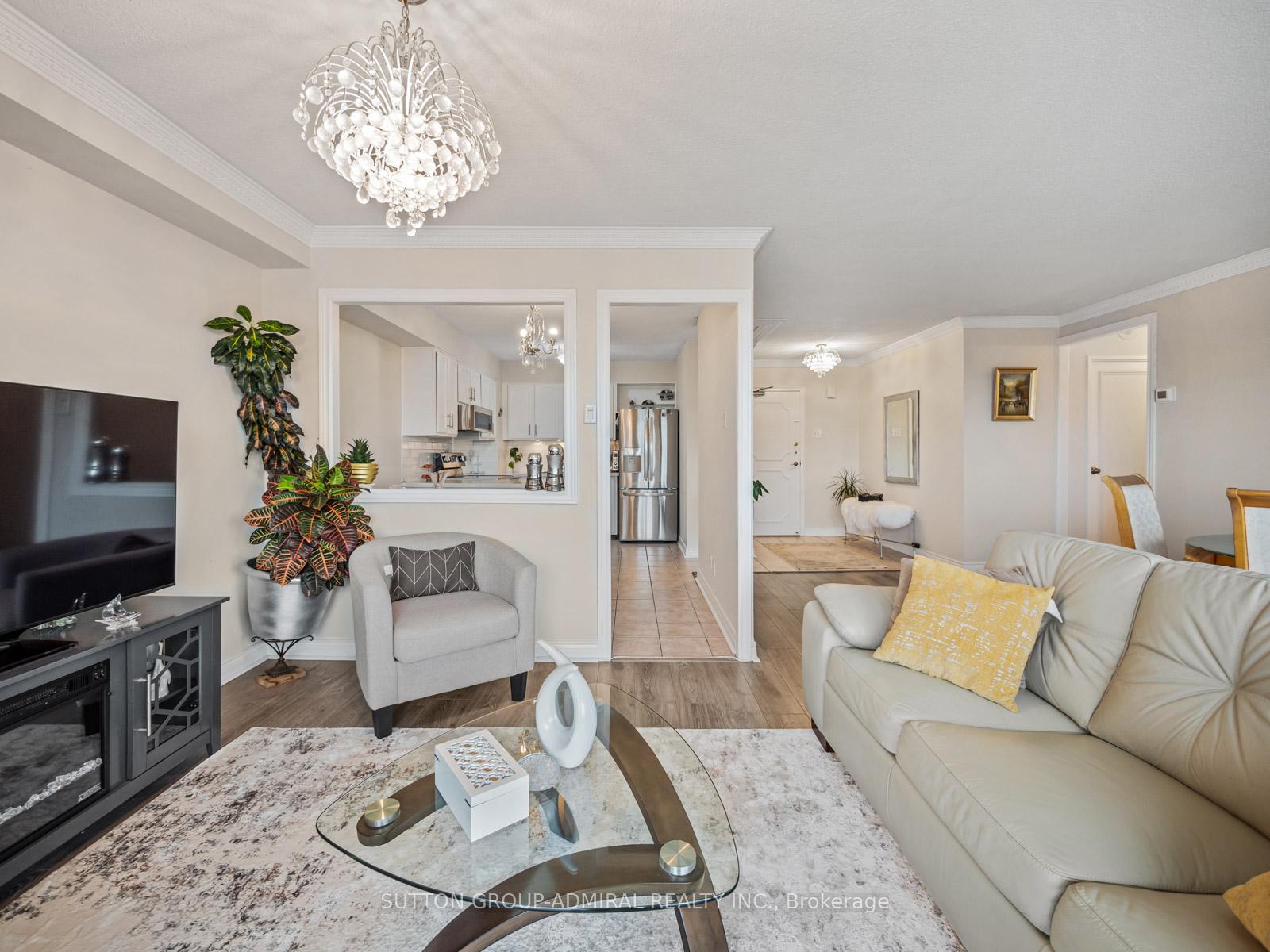 Photo 6 of Unit 511, 8111 Yonge Street, Markham, Royal Orchard — HOMEH