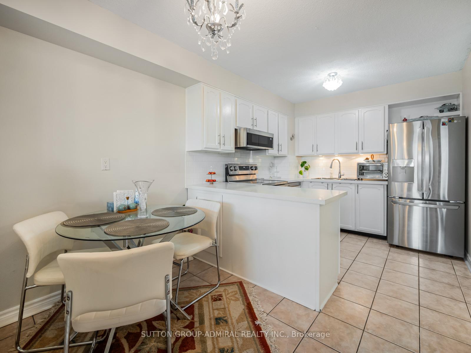 Photo 7 of Unit 511, 8111 Yonge Street, Markham, Royal Orchard — HOMEH