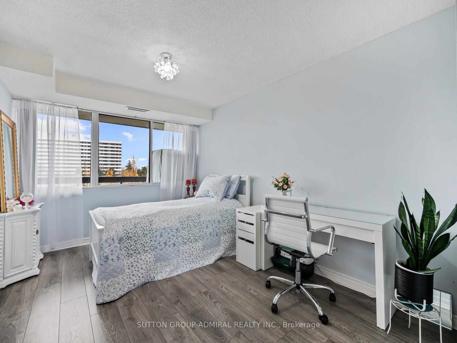 Photo 18 of Unit 511, 8111 Yonge Street, Markham, Royal Orchard — HOMEH