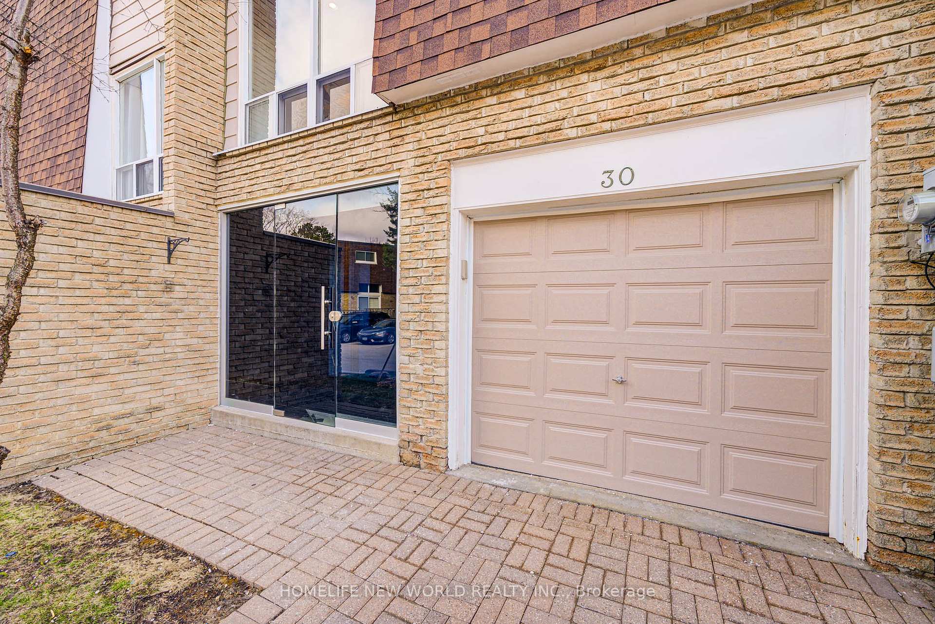 Photo 5 of Unit 30, 653 Village Parkway, Markham, Unionville — HOMEH