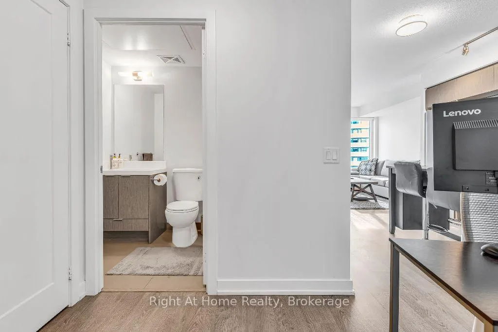 Photo 3 of Unit 2713, 10 York Street, Toronto, Waterfront Communities — HOMEH