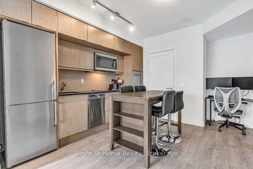 Photo 9 of Unit 2713, 10 York Street, Toronto, Waterfront Communities — HOMEH