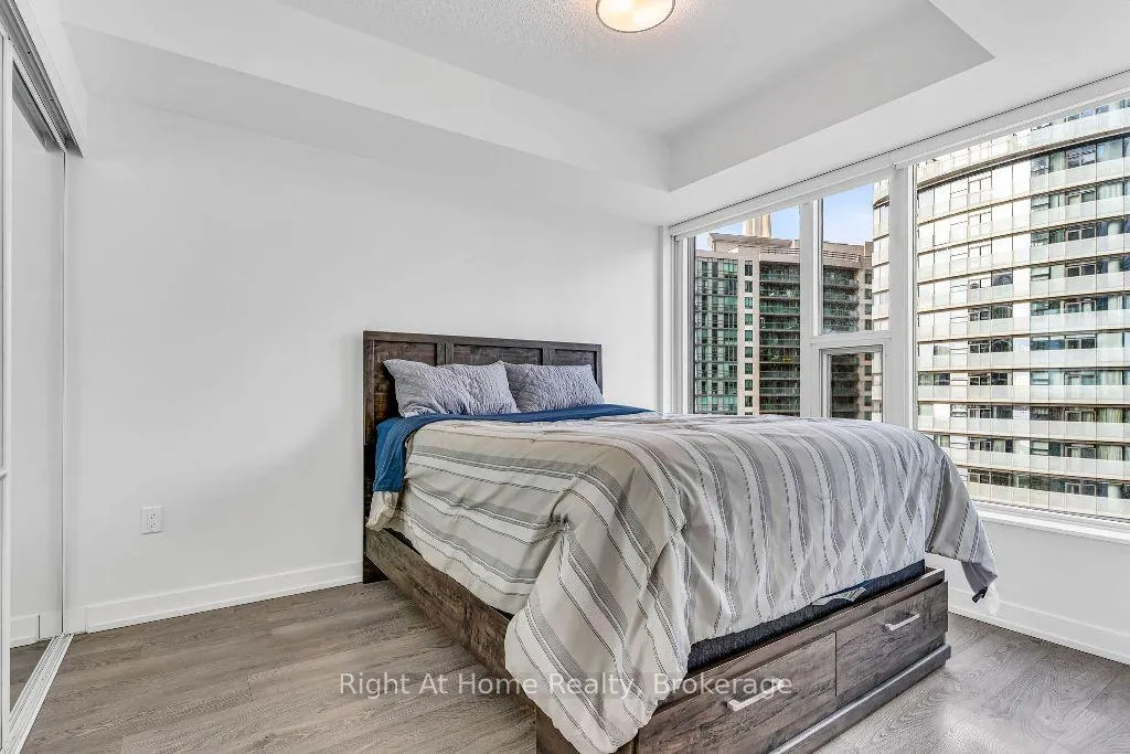 Photo 25 of Unit 2713, 10 York Street, Toronto, Waterfront Communities — HOMEH
