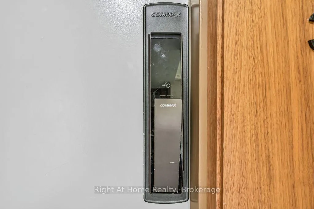 Photo 34 of Unit 2713, 10 York Street, Toronto, Waterfront Communities — HOMEH