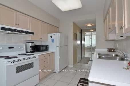 Photo 7 of Unit 711, 1 Emerald Lane, Vaughan, Crestwood-Springfarm-Yorkhill — HOMEH
