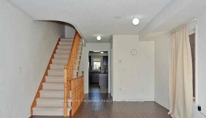 Photo 7 of 32 Truchard Avenue, Markham, Berczy — HOMEH