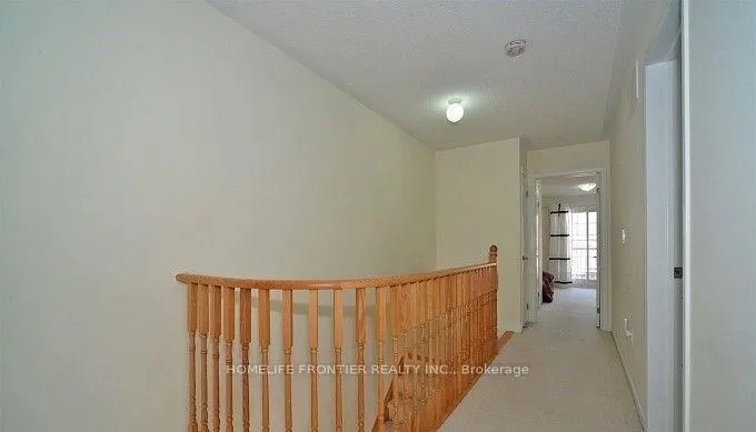 Photo 8 of 32 Truchard Avenue, Markham, Berczy — HOMEH