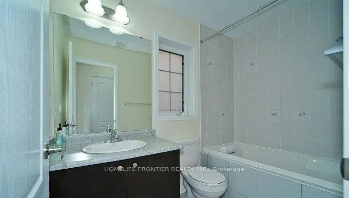 Photo 13 of 32 Truchard Avenue, Markham, Berczy — HOMEH