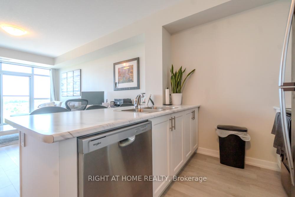 Photo 6 of Unit 1003, 460 Dundas Street E, Hamilton, Waterdown — HOMEH