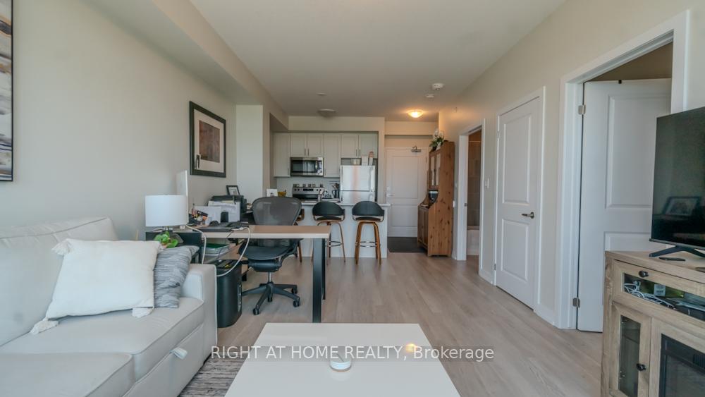 Photo 9 of Unit 1003, 460 Dundas Street E, Hamilton, Waterdown — HOMEH