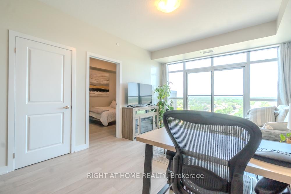 Photo 10 of Unit 1003, 460 Dundas Street E, Hamilton, Waterdown — HOMEH