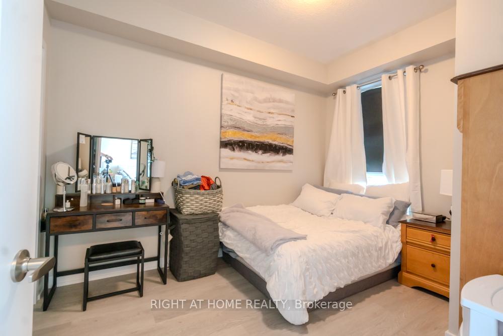 Photo 12 of Unit 1003, 460 Dundas Street E, Hamilton, Waterdown — HOMEH