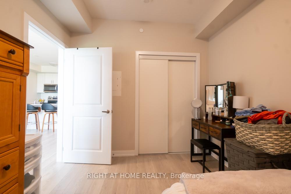 Photo 17 of Unit 1003, 460 Dundas Street E, Hamilton, Waterdown — HOMEH