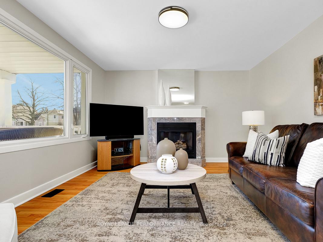 Photo 7 of 2000 Olympia Crescent, Ottawa, Elmvale Acres/Urbandale — HOMEH