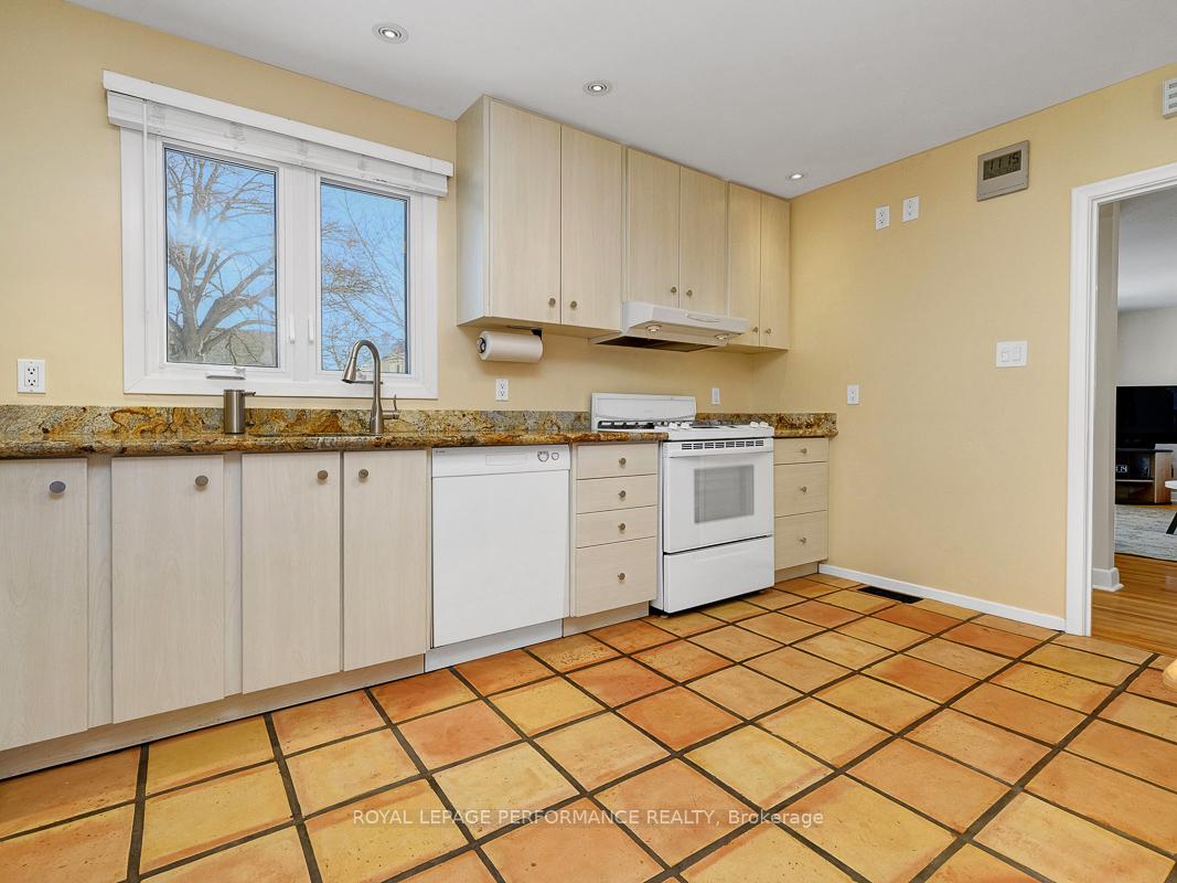 Photo 12 of 2000 Olympia Crescent, Ottawa, Elmvale Acres/Urbandale — HOMEH