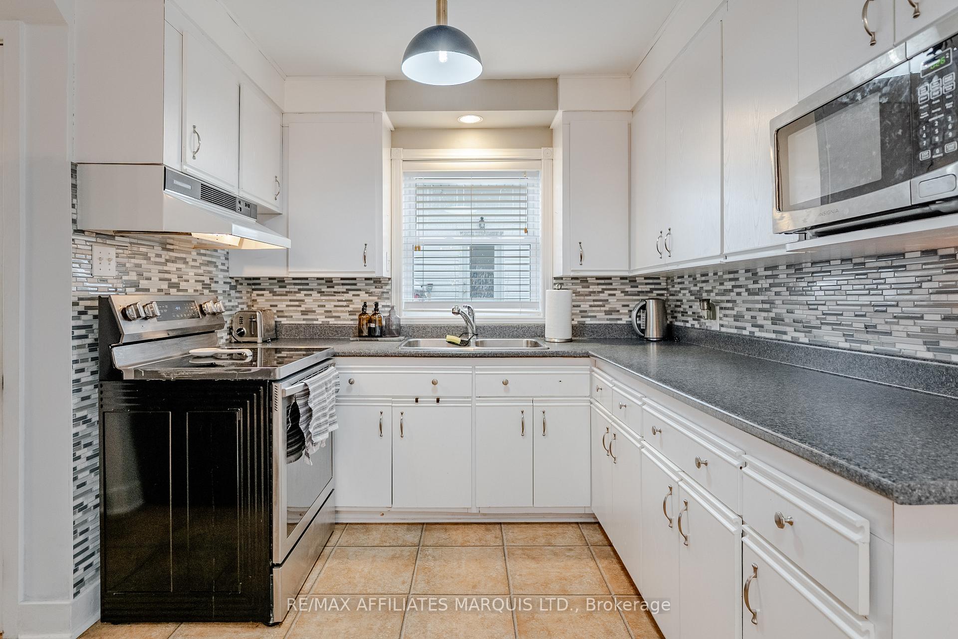 Photo 17 of 12 Bryden Avenue, Cornwall — HOMEH