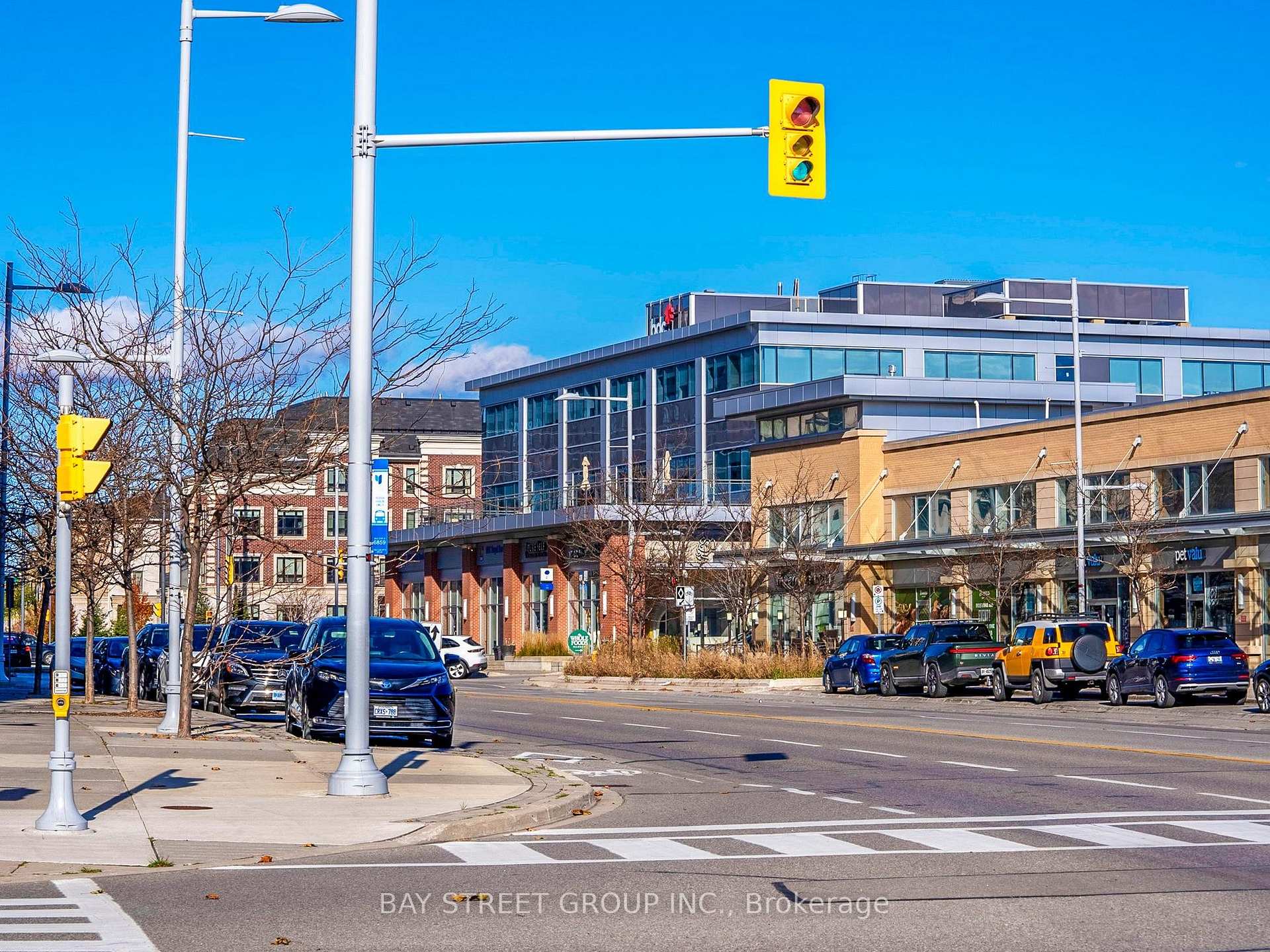 Photo 4 of Unit 512, 1 Uptown Drive, Markham, Unionville — HOMEH