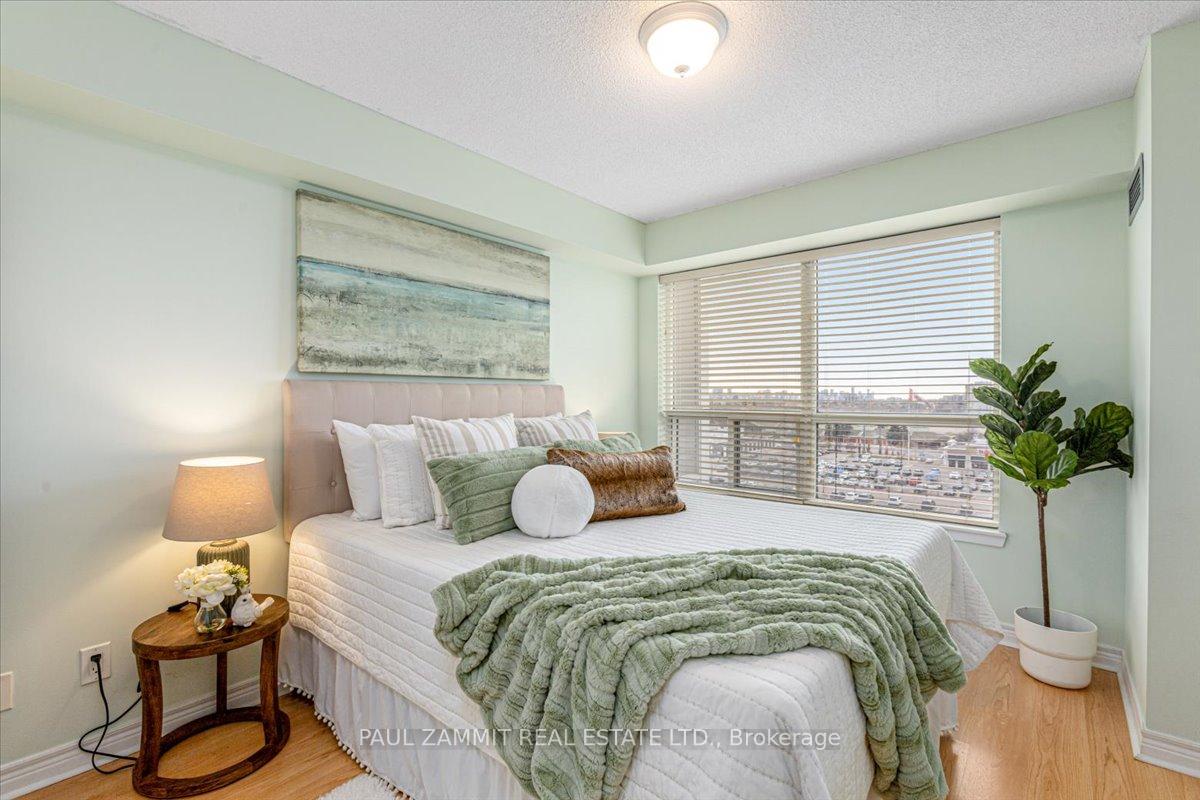 Photo 14 of Unit 814, 15 North Park Road, Vaughan, Beverley Glen — HOMEH