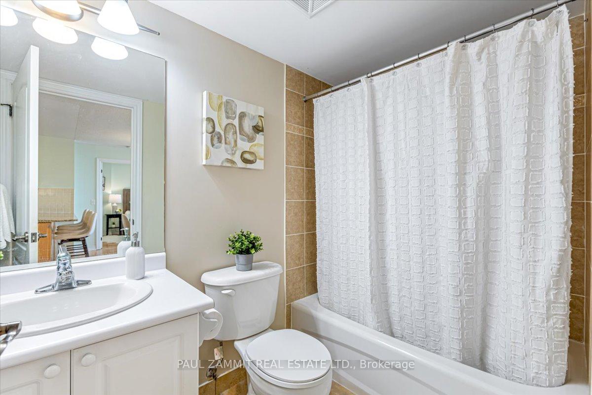 Photo 15 of Unit 814, 15 North Park Road, Vaughan, Beverley Glen — HOMEH