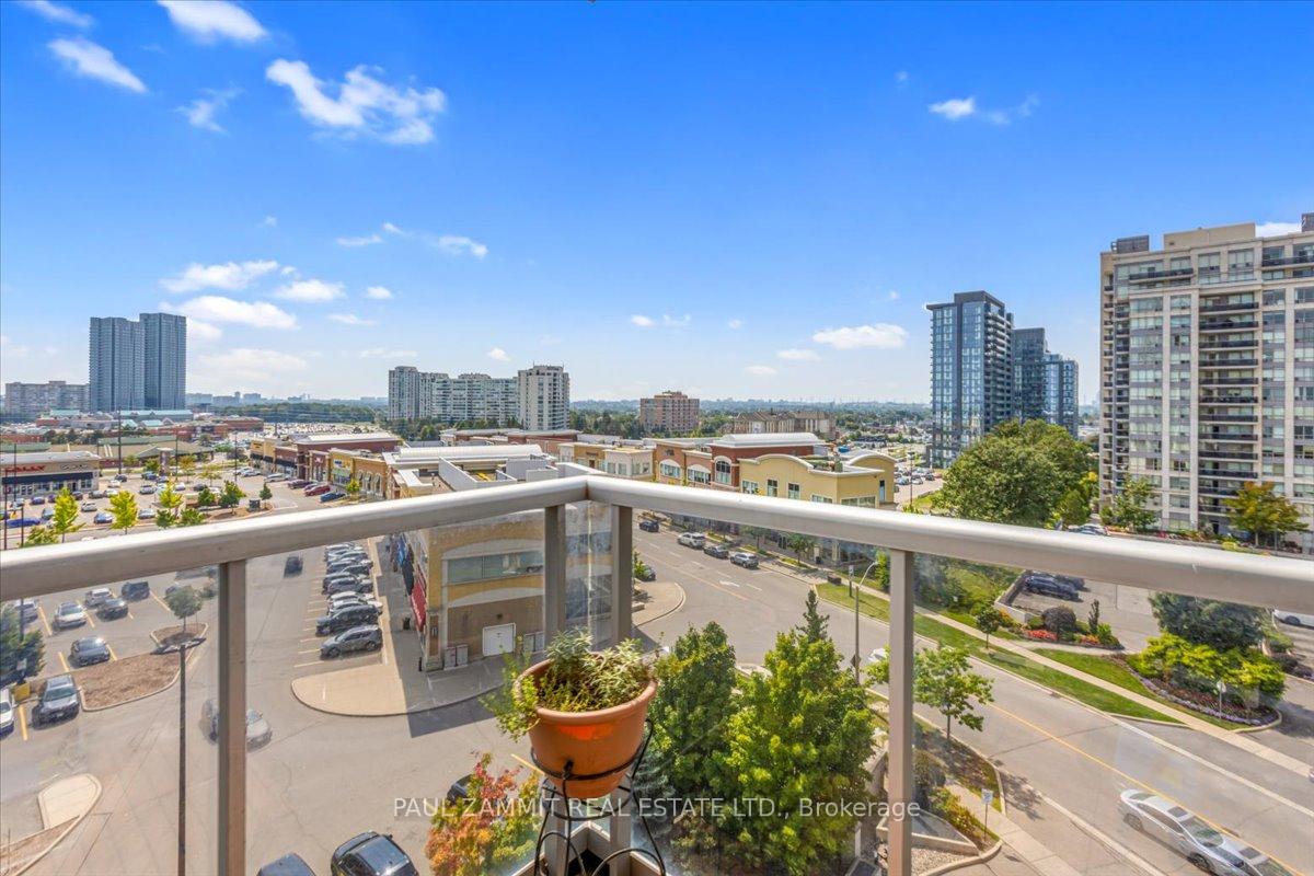 Photo 18 of Unit 814, 15 North Park Road, Vaughan, Beverley Glen — HOMEH