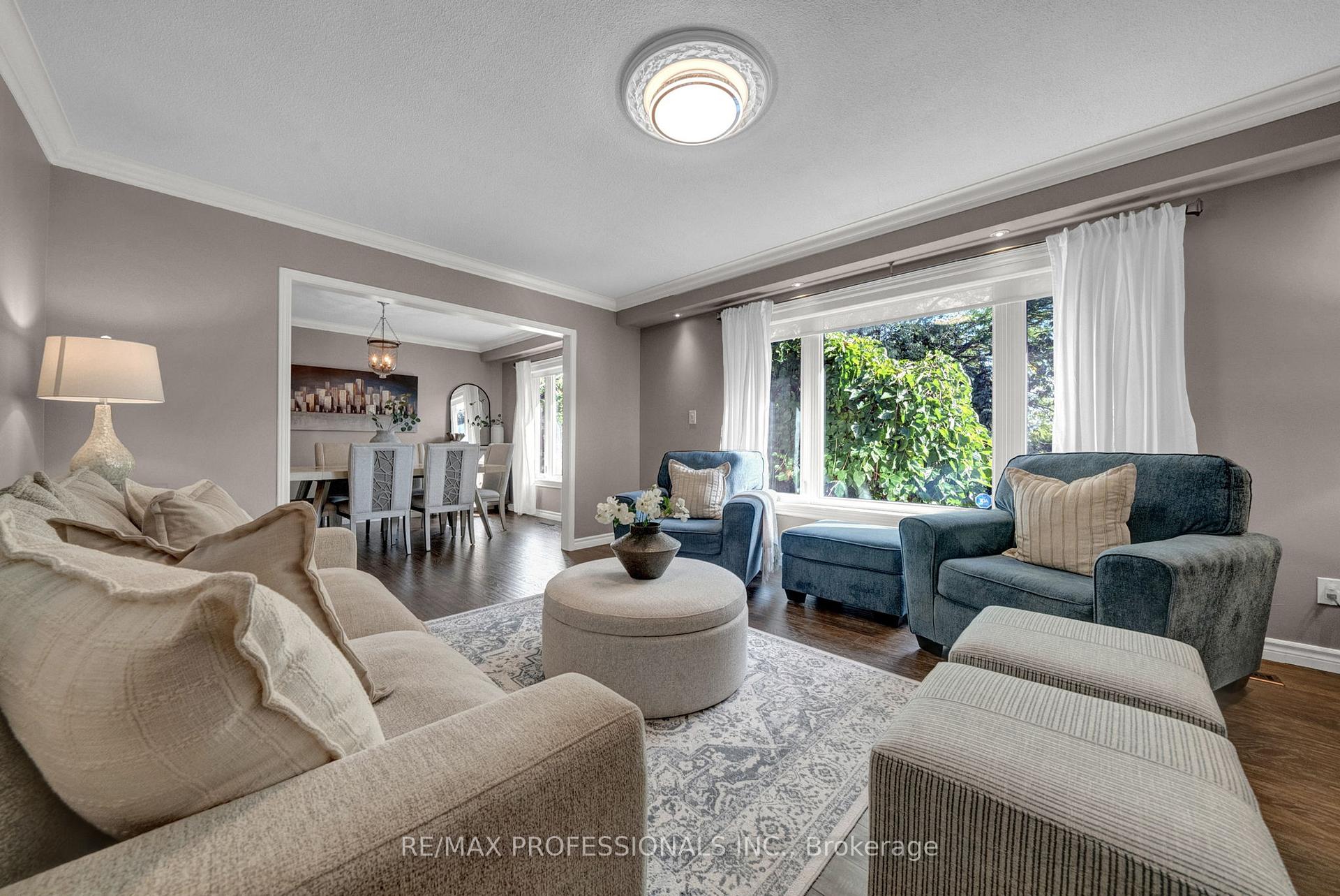 Photo 7 of 23 Sunicrest Boulevard, Clarington, Bowmanville — HOMEH
