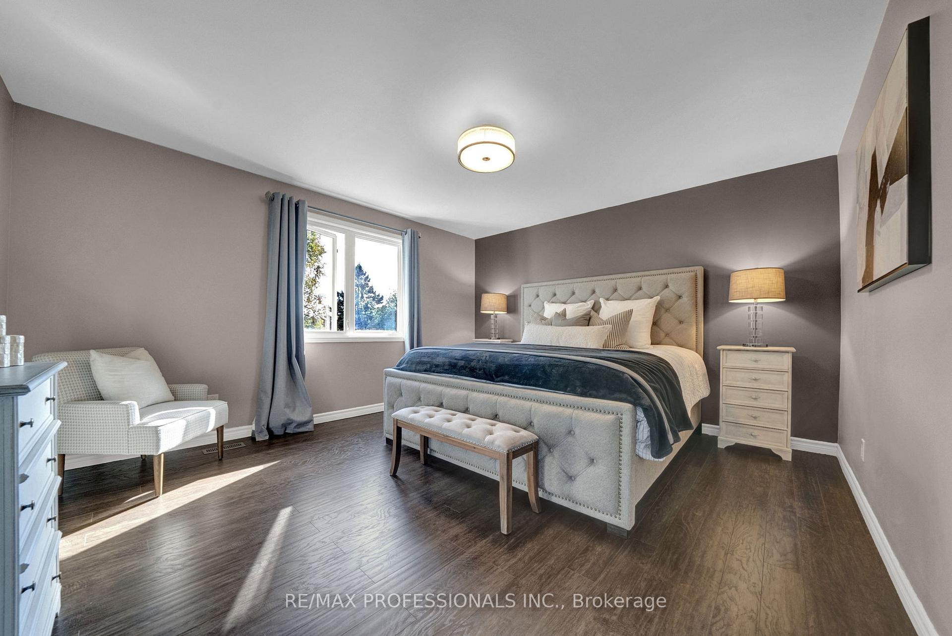 Photo 16 of 23 Sunicrest Boulevard, Clarington, Bowmanville — HOMEH