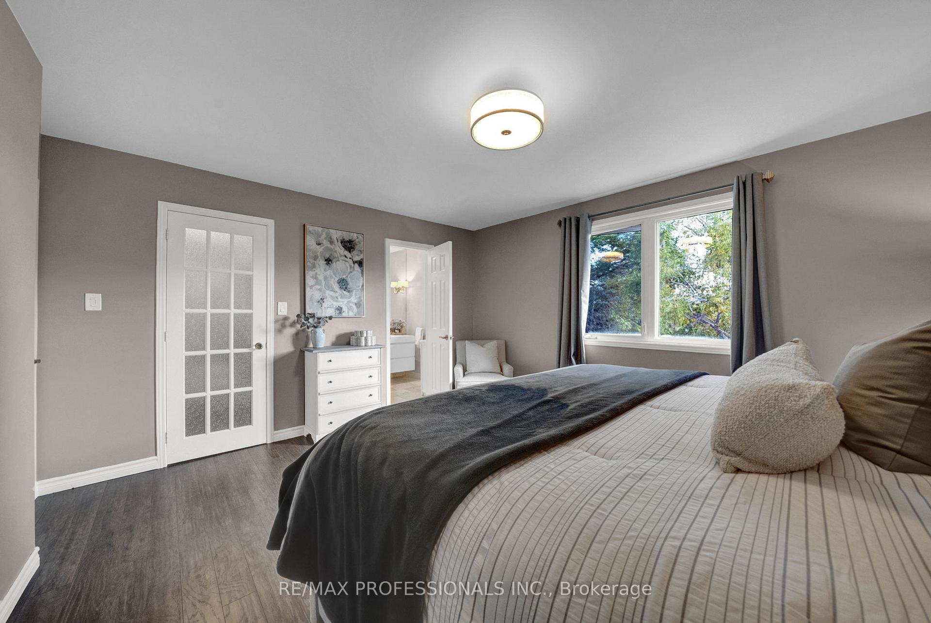Photo 22 of 23 Sunicrest Boulevard, Clarington, Bowmanville — HOMEH