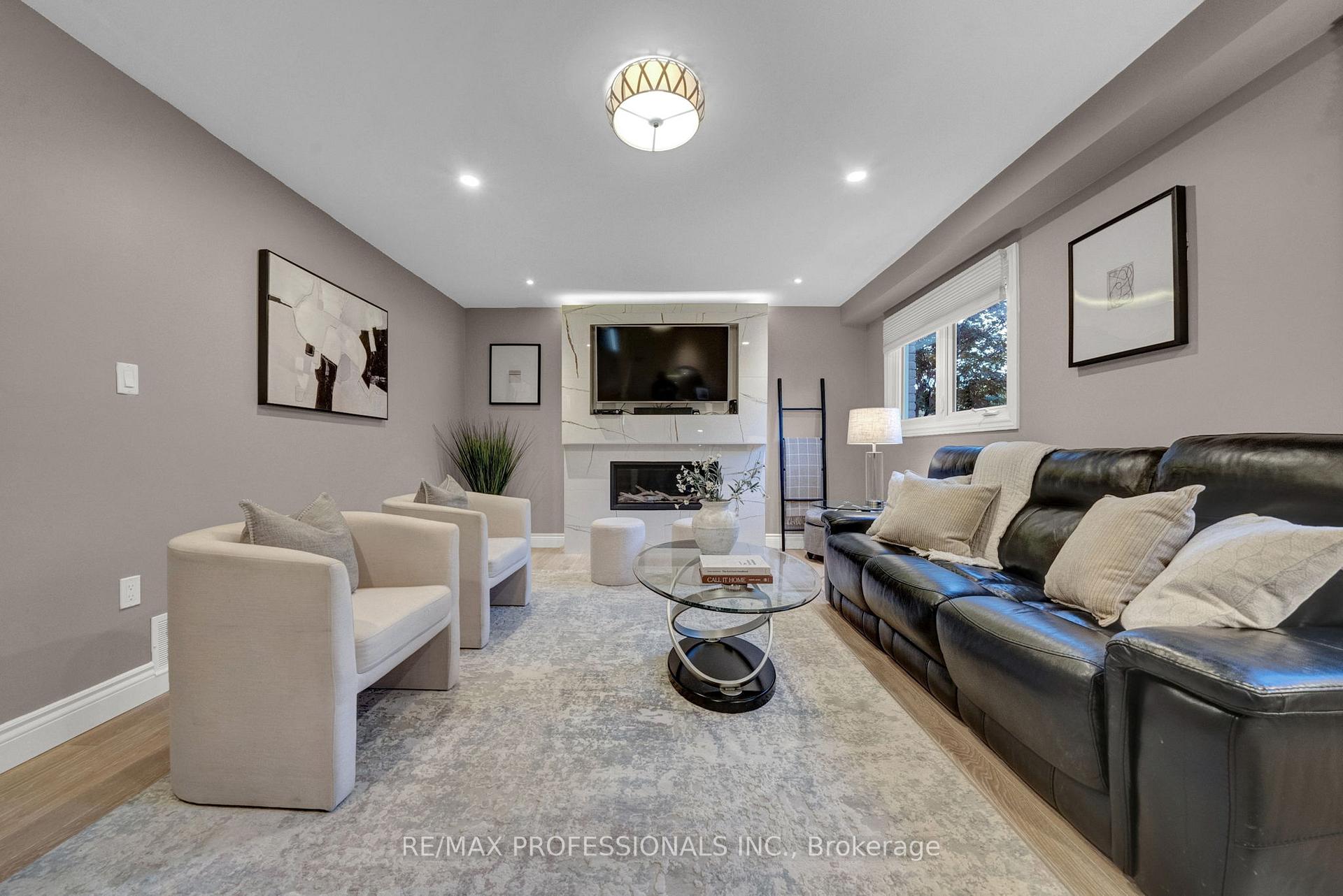 Photo 26 of 23 Sunicrest Boulevard, Clarington, Bowmanville — HOMEH