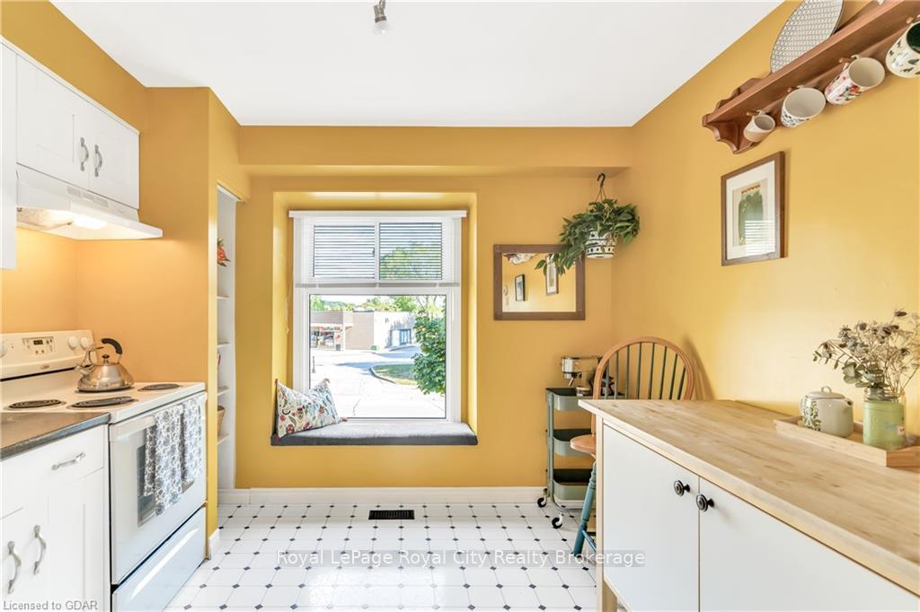 Photo 6 of 65 Dovercliffe Road, Guelph, Dovercliffe Park/Old University — HOMEH