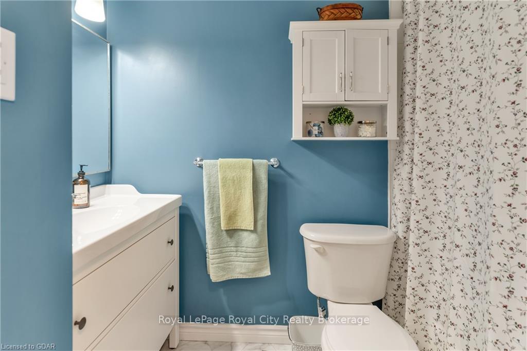 Photo 23 of 65 Dovercliffe Road, Guelph, Dovercliffe Park/Old University — HOMEH