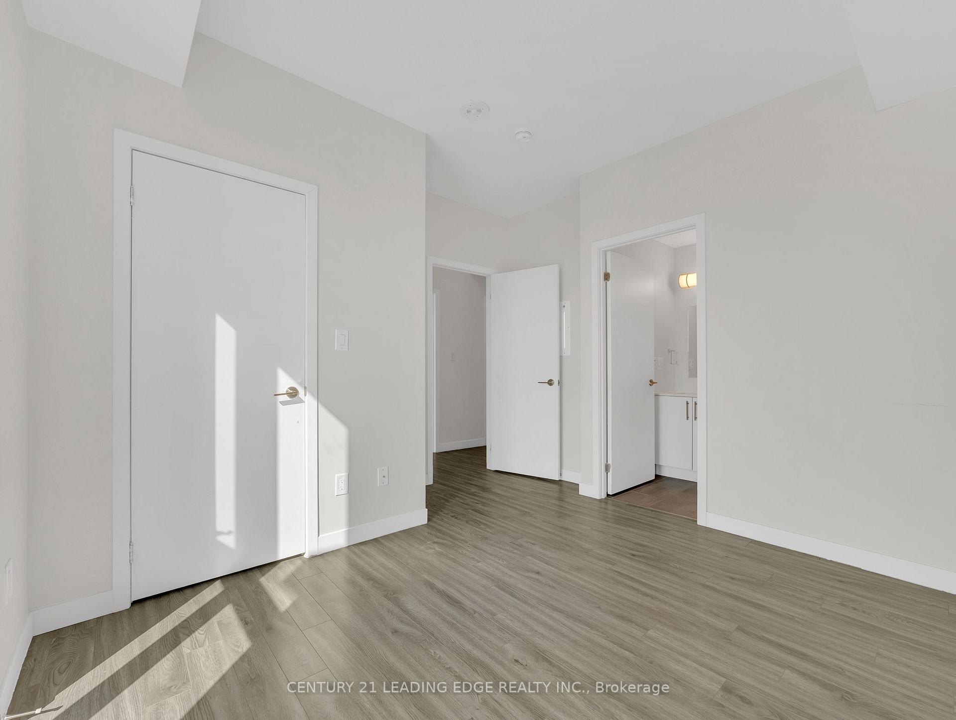 Photo 15 of Unit 1004, 128 King Street N, Waterloo, Downtown Waterloo — HOMEH
