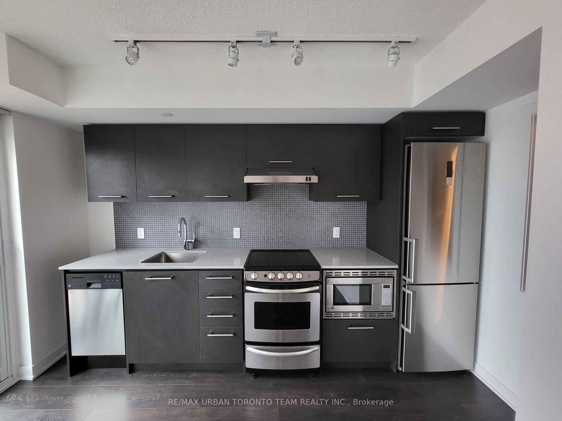 Front of Unit 1109, 87 Peter Street