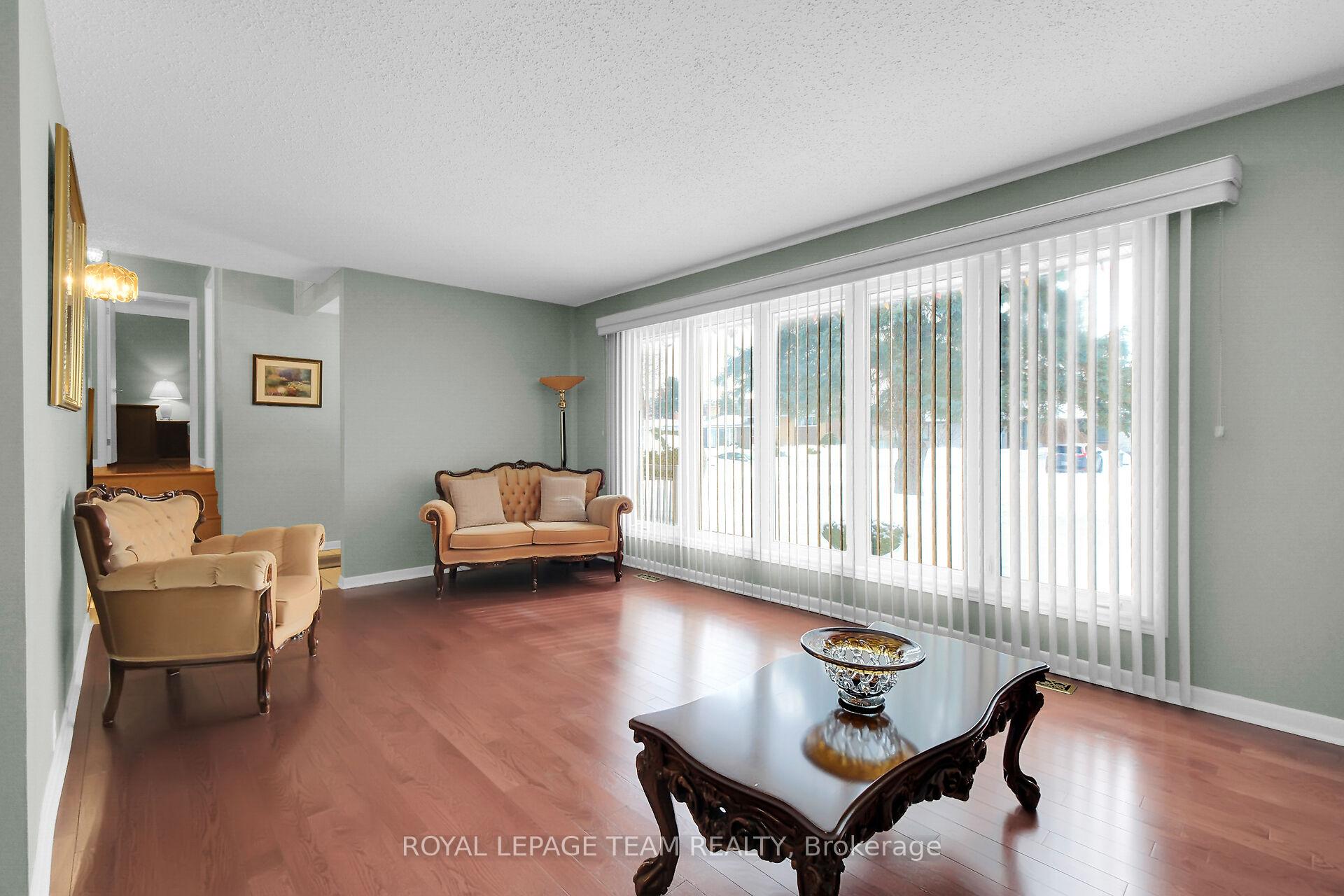 Photo 7 of 7 Beaverton Avenue, Ottawa, City View/Skyline/Fisher Heights/Parkwood Hills — HOMEH