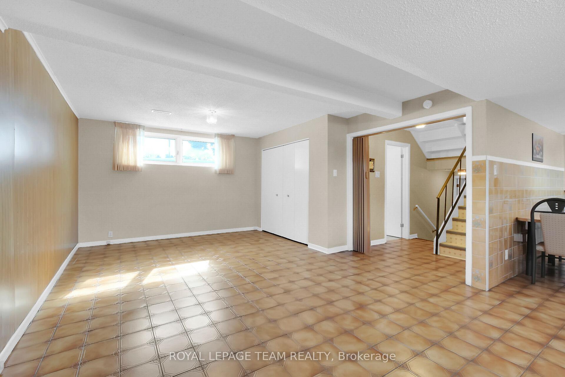 Photo 27 of 7 Beaverton Avenue, Ottawa, City View/Skyline/Fisher Heights/Parkwood Hills — HOMEH