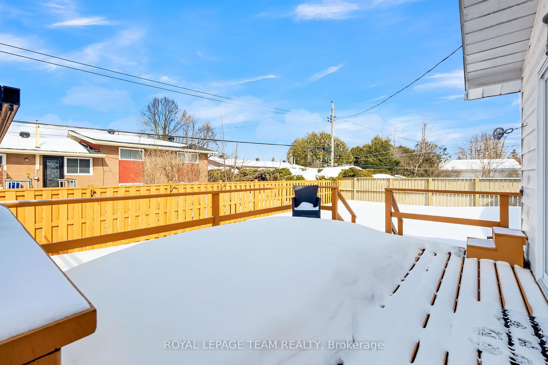 Photo 33 of 7 Beaverton Avenue, Ottawa, City View/Skyline/Fisher Heights/Parkwood Hills — HOMEH