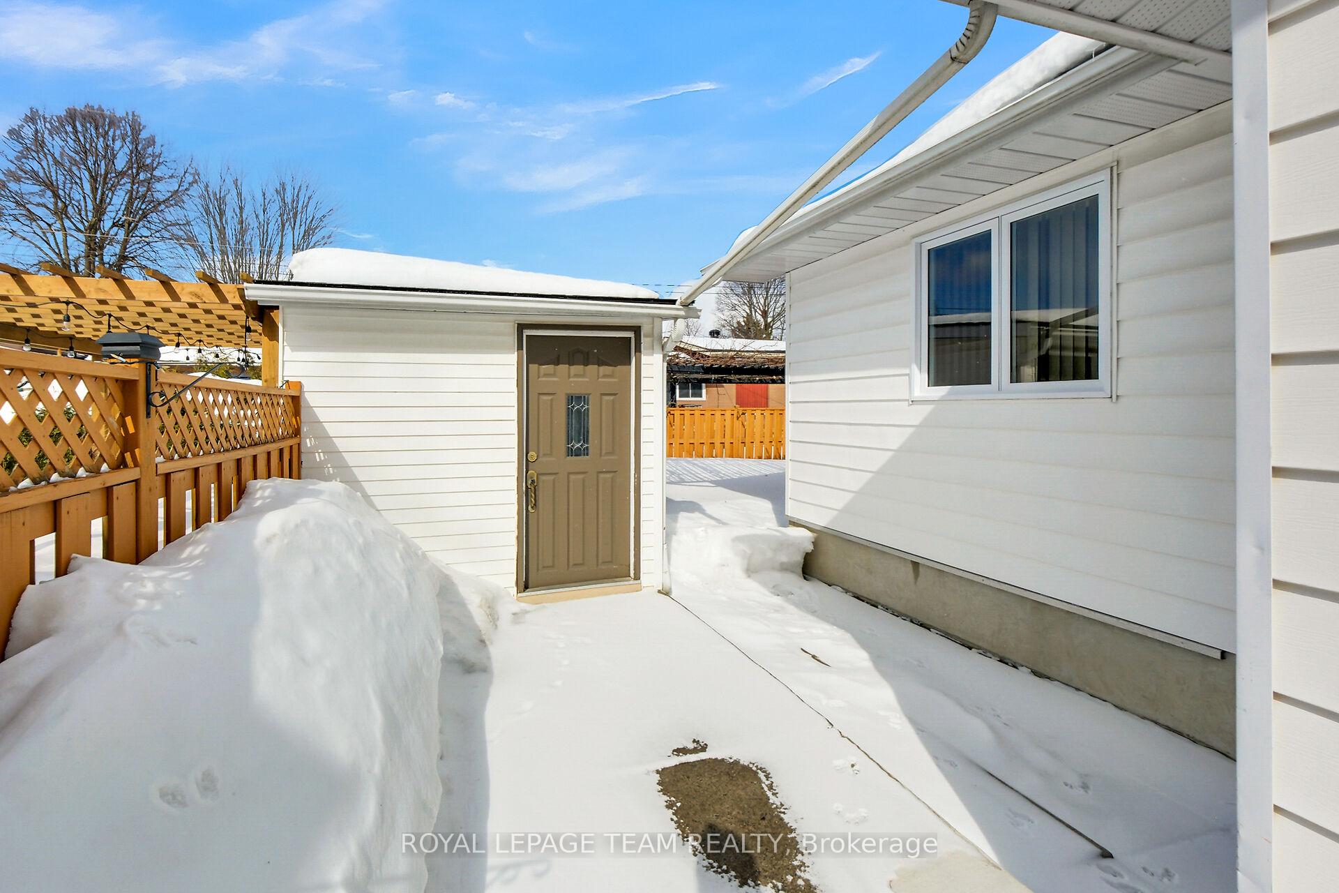 Photo 35 of 7 Beaverton Avenue, Ottawa, City View/Skyline/Fisher Heights/Parkwood Hills — HOMEH