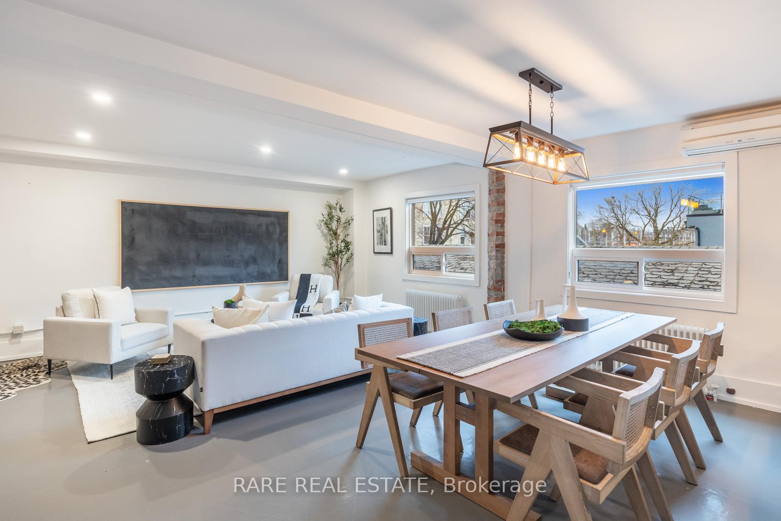 Photo 2 of Unit #5, 2B Minto Street, Toronto, Greenwood-Coxwell — HOMEH