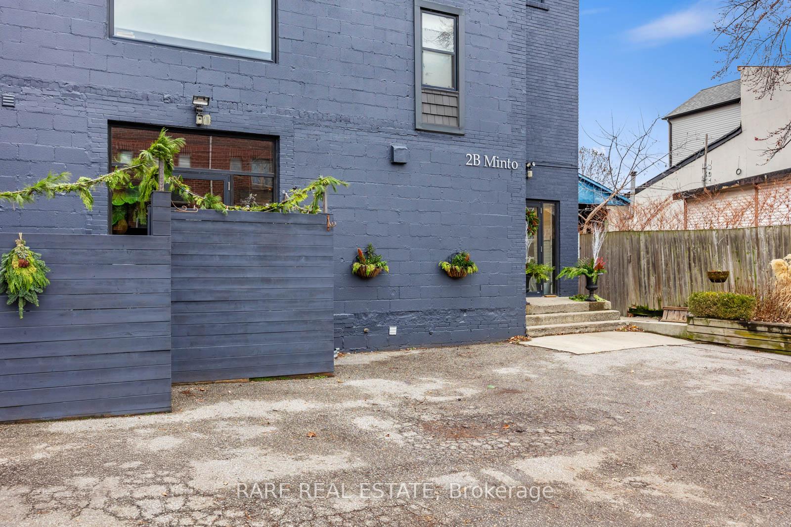 Photo 5 of Unit #5, 2B Minto Street, Toronto, Greenwood-Coxwell — HOMEH