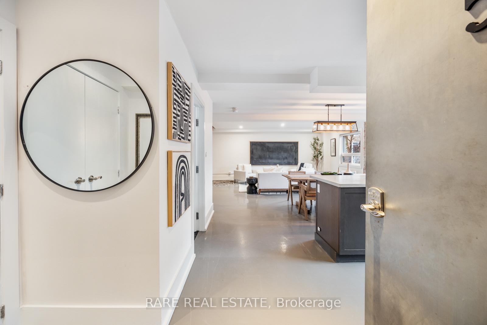 Photo 6 of Unit #5, 2B Minto Street, Toronto, Greenwood-Coxwell — HOMEH