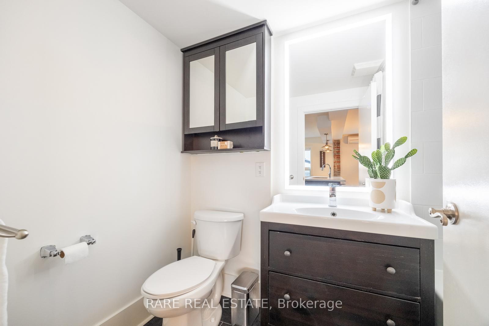 Photo 19 of Unit #5, 2B Minto Street, Toronto, Greenwood-Coxwell — HOMEH