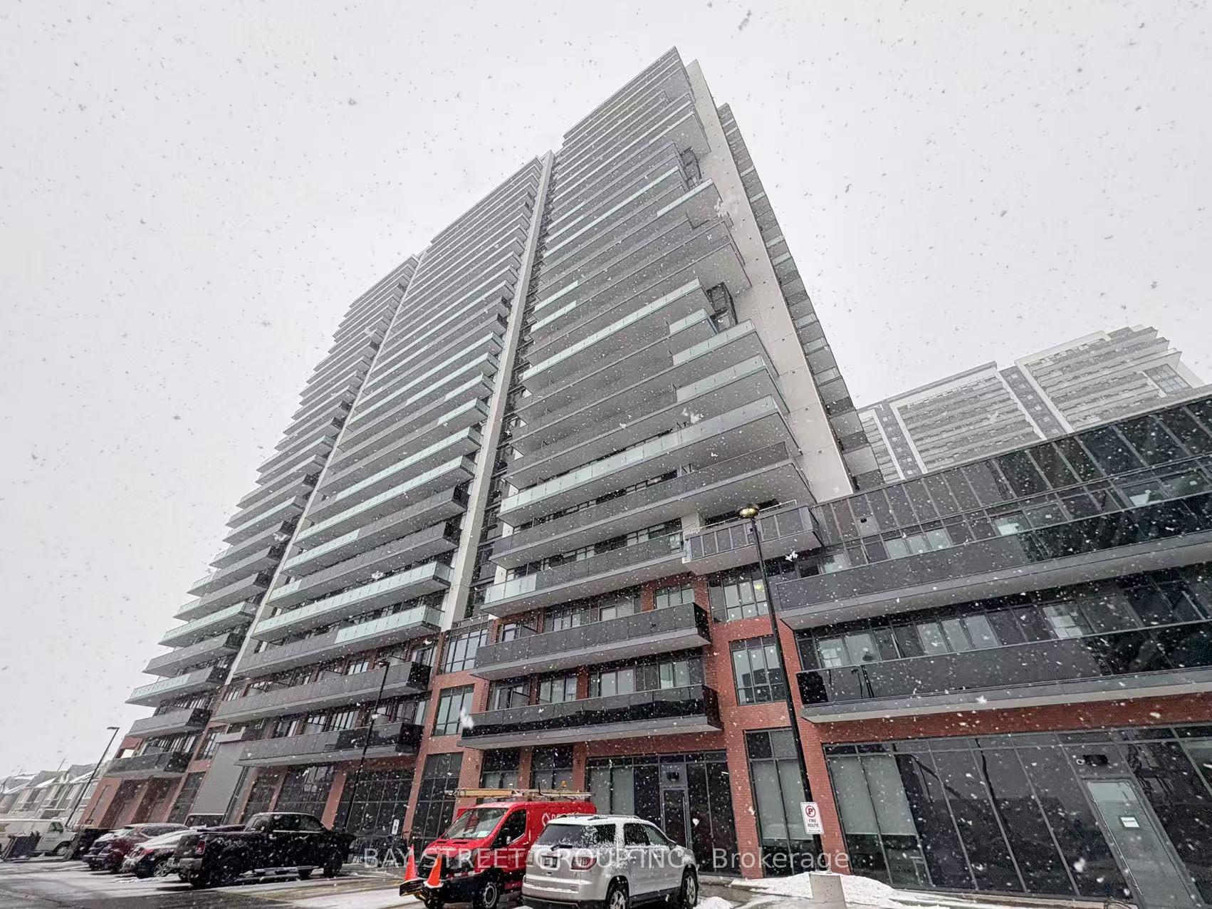 Front of Unit 1720, 2545 Simcoe Street N