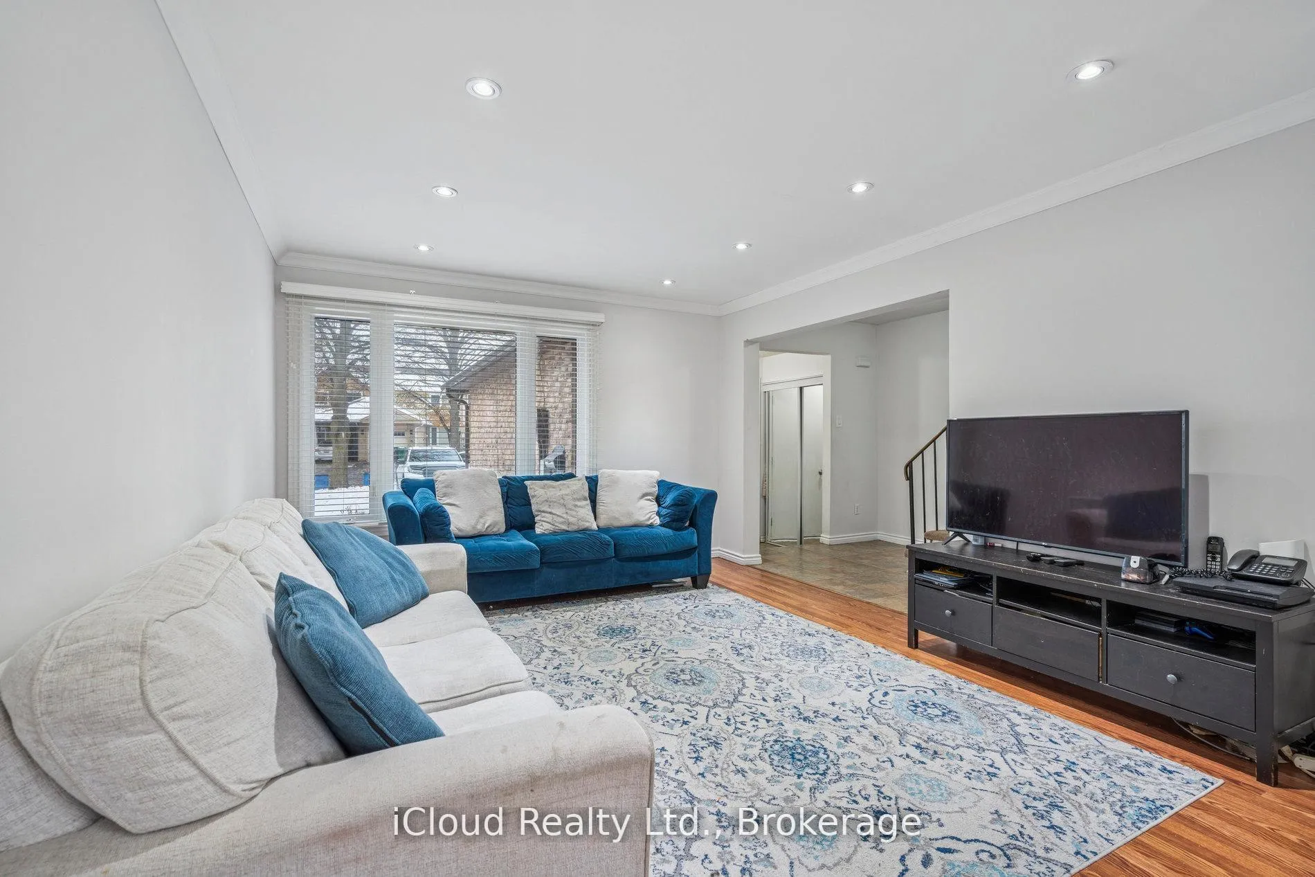 Photo 9 of 36 Berkshire Square E, Brampton, Heart Lake East — HOMEH