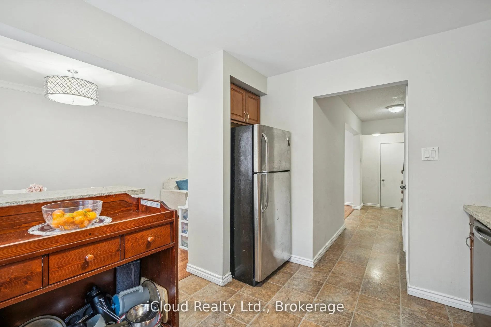 Photo 18 of 36 Berkshire Square E, Brampton, Heart Lake East — HOMEH