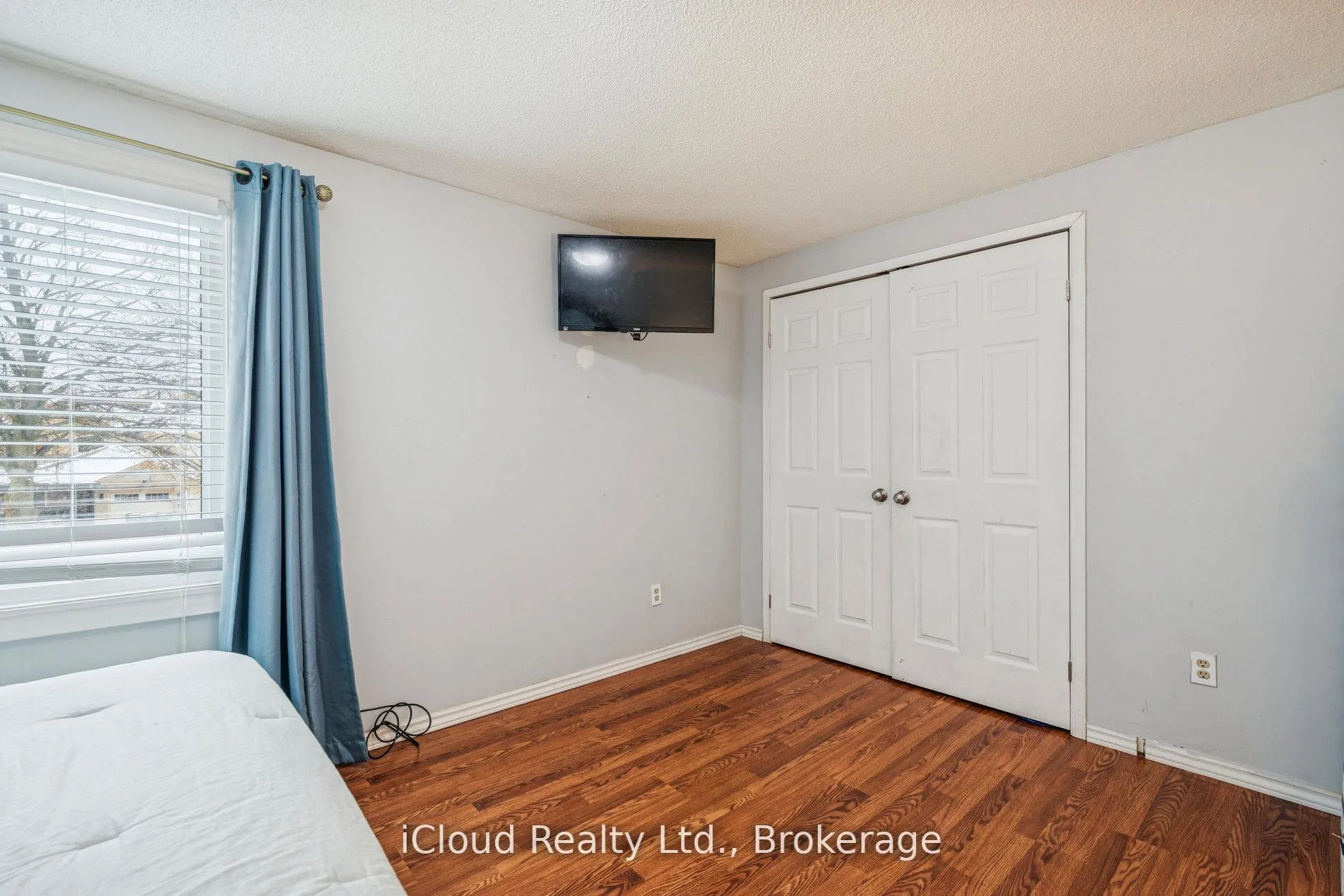 Photo 23 of 36 Berkshire Square E, Brampton, Heart Lake East — HOMEH