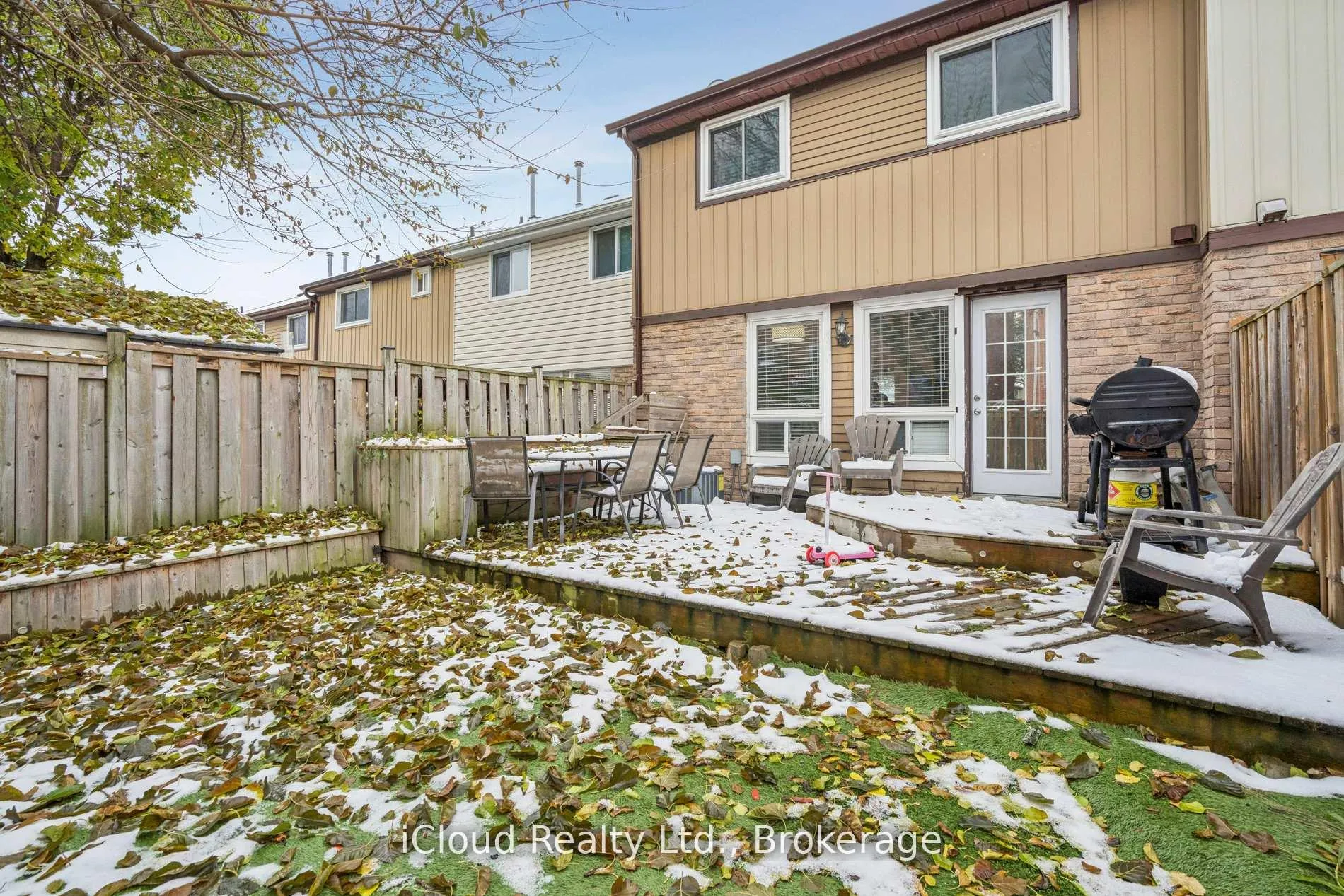 Photo 30 of 36 Berkshire Square E, Brampton, Heart Lake East — HOMEH